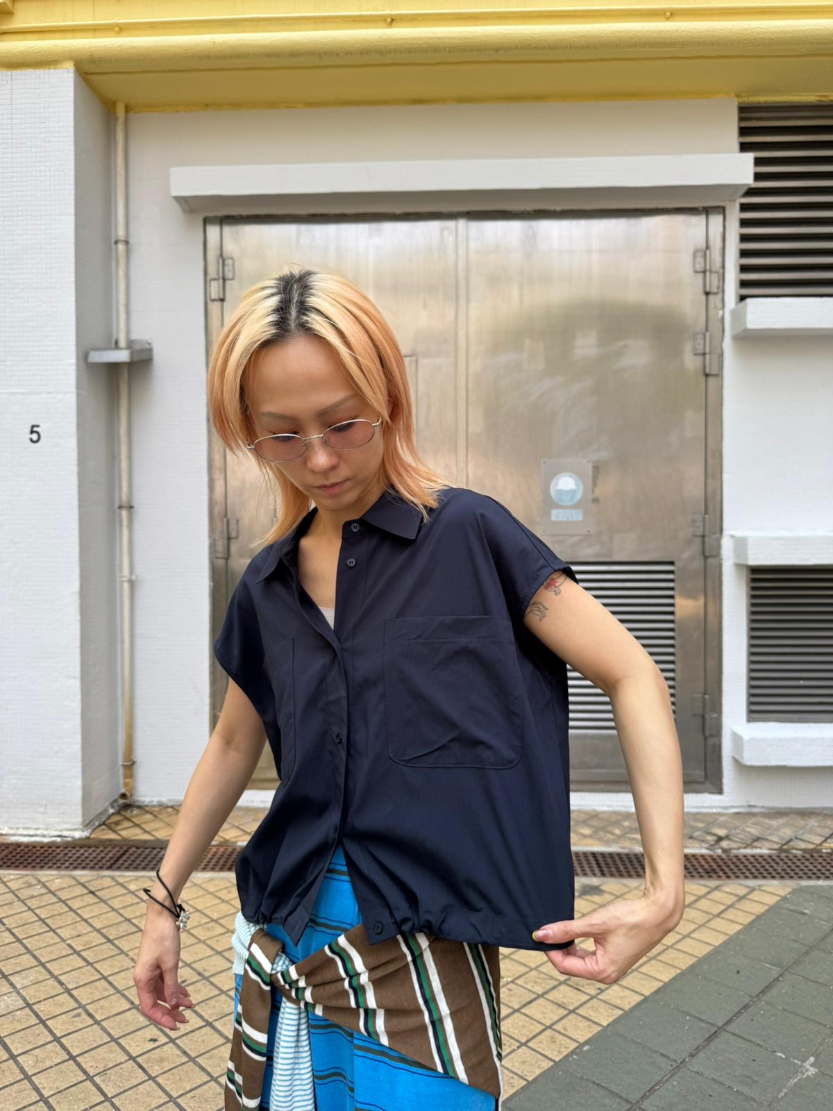 風褸料索帶恤