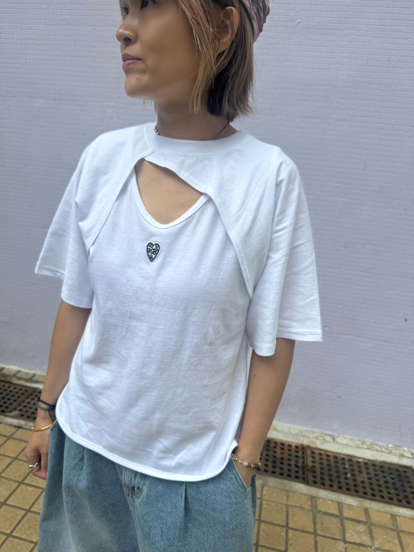 真兩件cap Tee