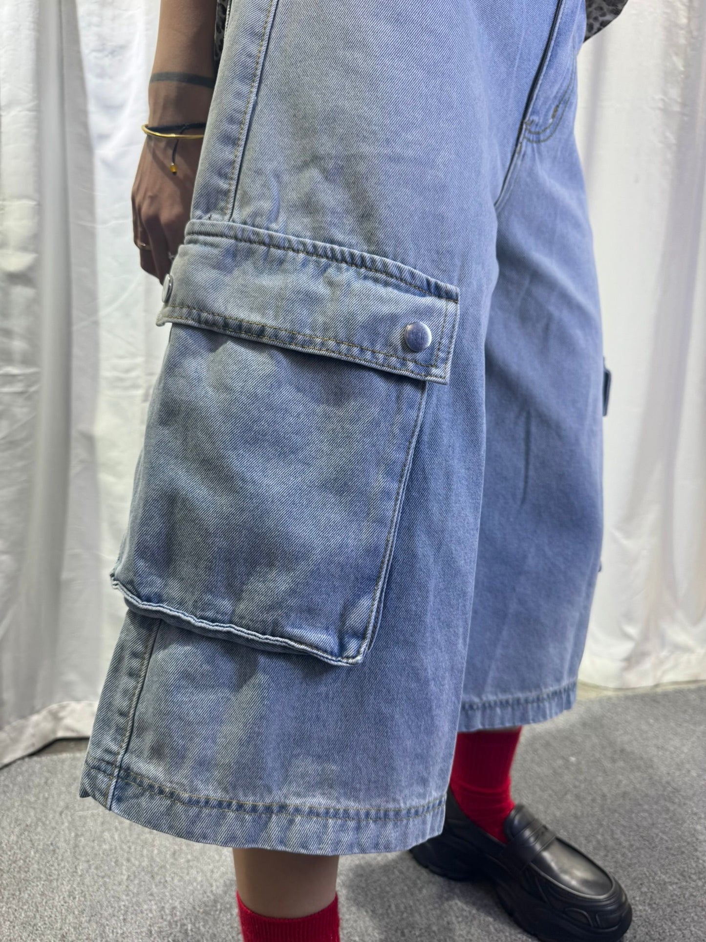 多袋功能牛仔褲