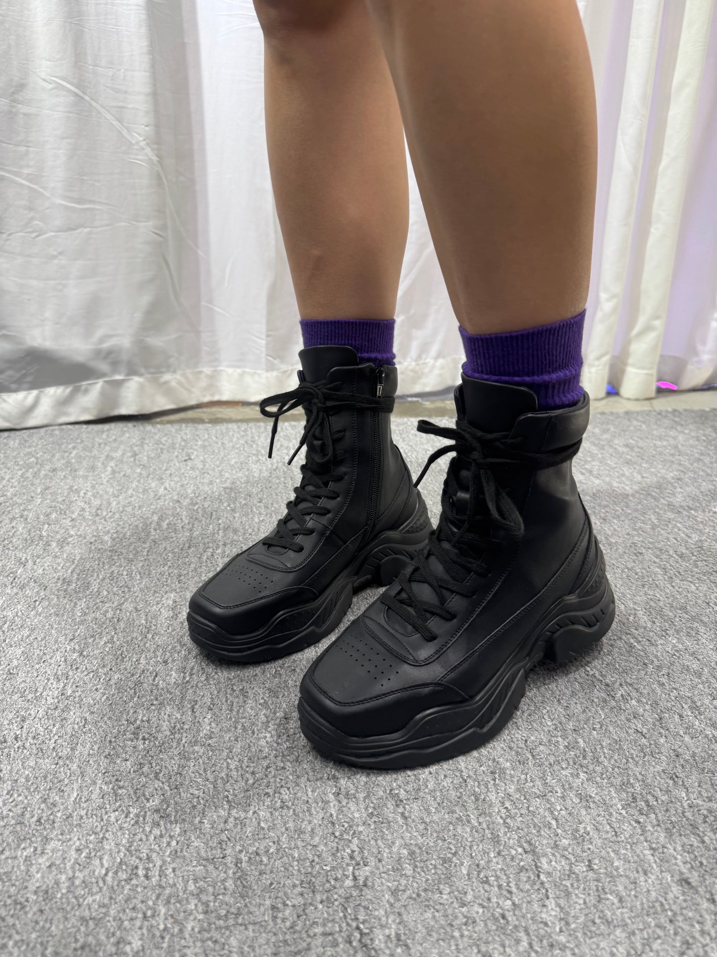 波鞋短boot又似波鞋又係短boot😂(足碼）