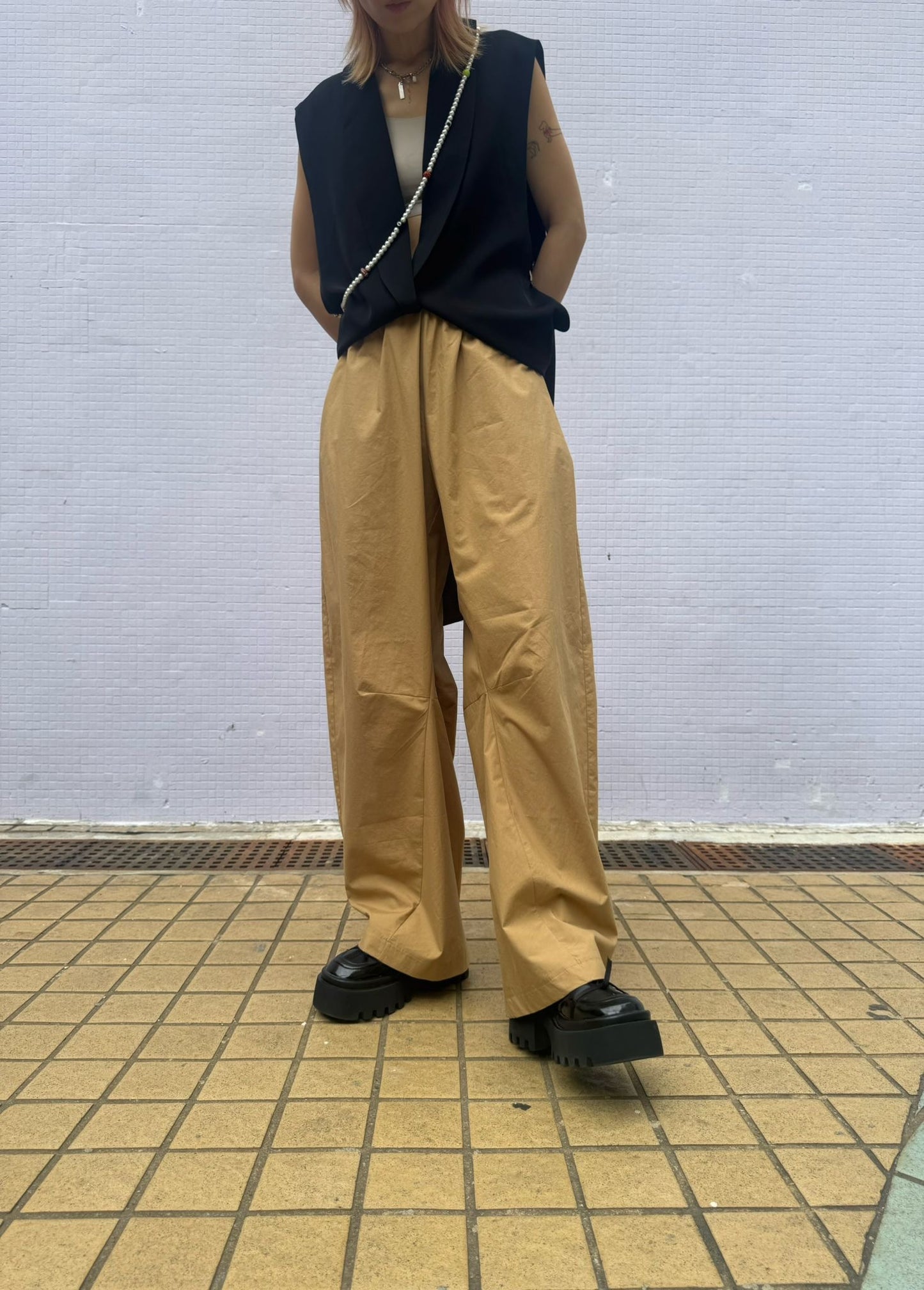小彎刀褲