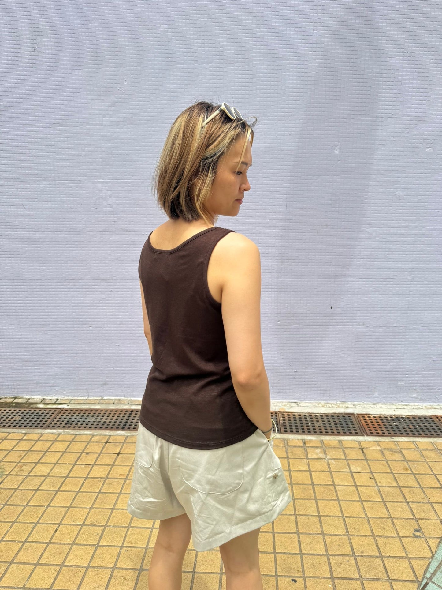 大圓領彈性背心
